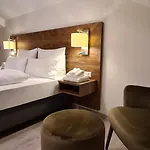 Robenstein Aktivhotel & 호텔 즈위젤