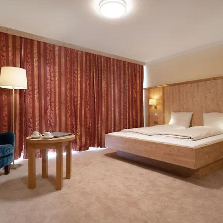 Robenstein Aktivhotel & 4*