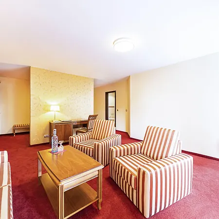 Robenstein Aktivhotel & Hotell