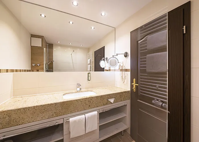 Robenstein Aktivhotel &